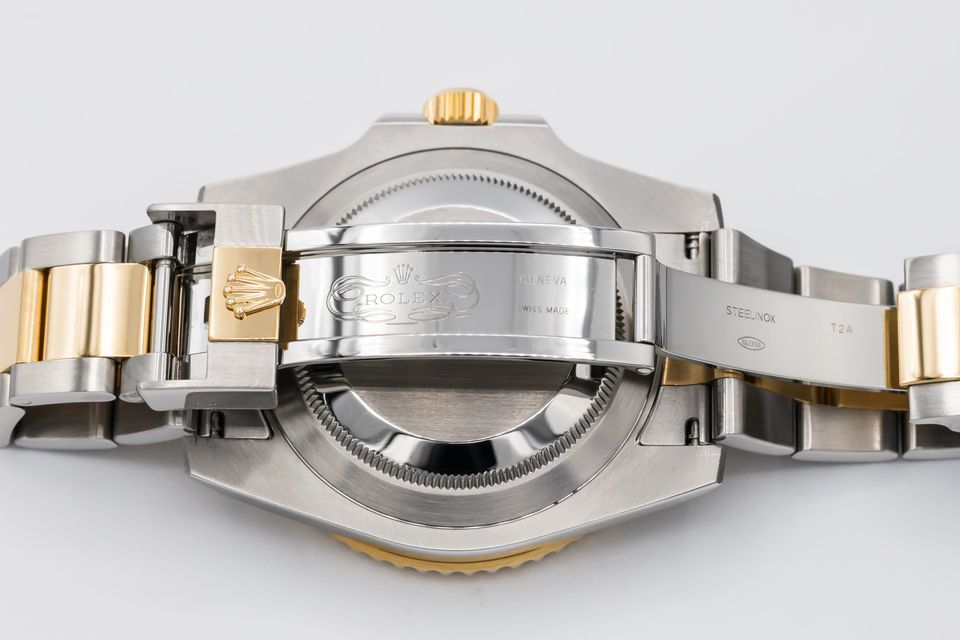 Rolex Submariner 116613 LB Image 4